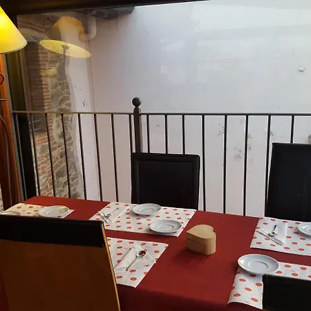 Tangohotel Vendégház 2*