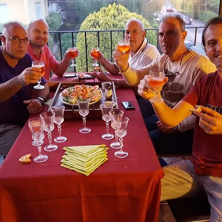 Tangohotel Vendégház 2*
