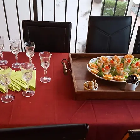 Tangohotel Vendégház Lucca